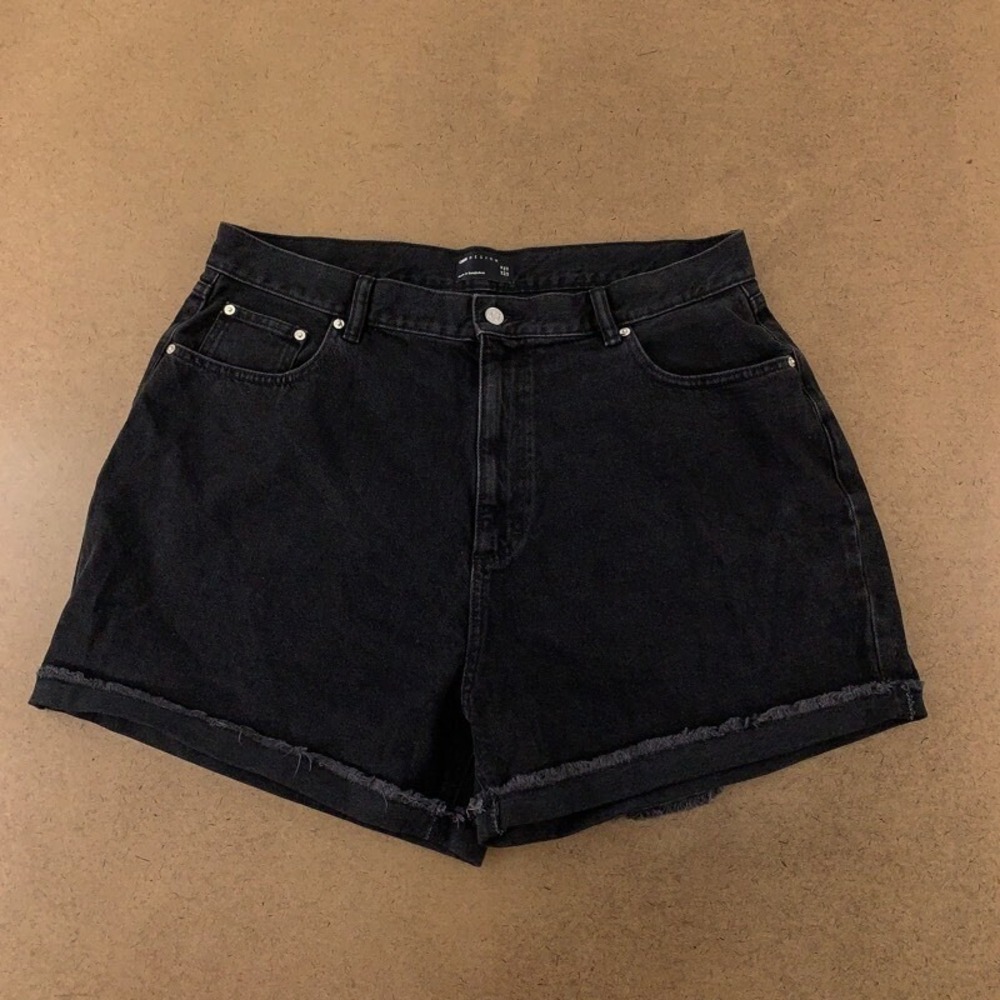 ASOS Design Womens Denim Shorts Black Frayed Cuffed Hem Dark Wash Pockets 14 New